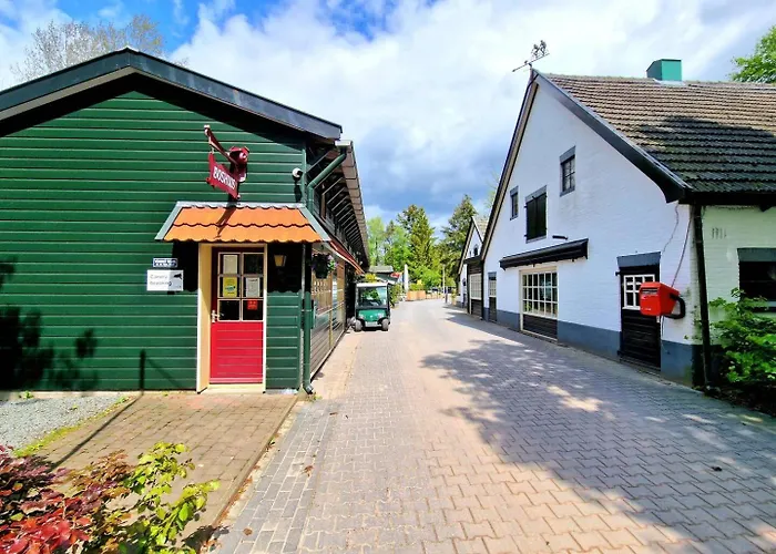 Semesterbostad Zeer Ruim 6-persoons Met Overdekte Veranda