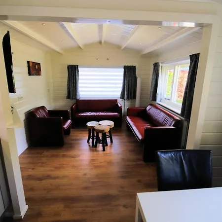 度假居 Zeer Ruim 6-persoons Met Overdekte Veranda *