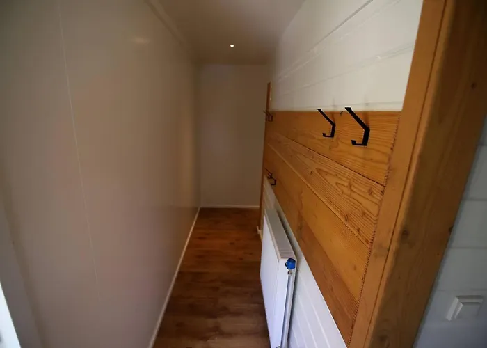 度假居 Zeer Ruim 6-persoons Met Overdekte Veranda 伊皮